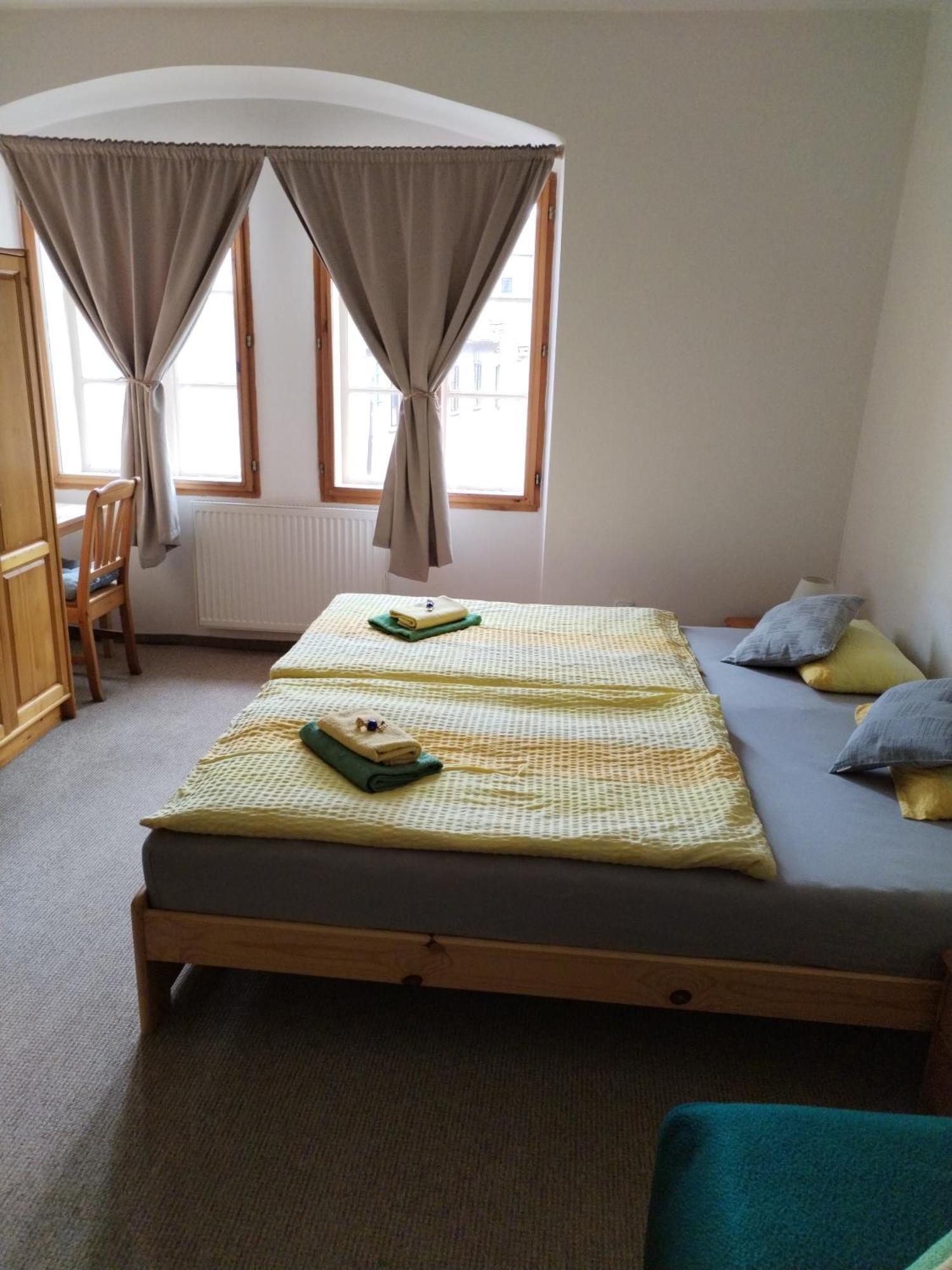 Hotel U Zvonu Kutná Hora Zewnętrze zdjęcie