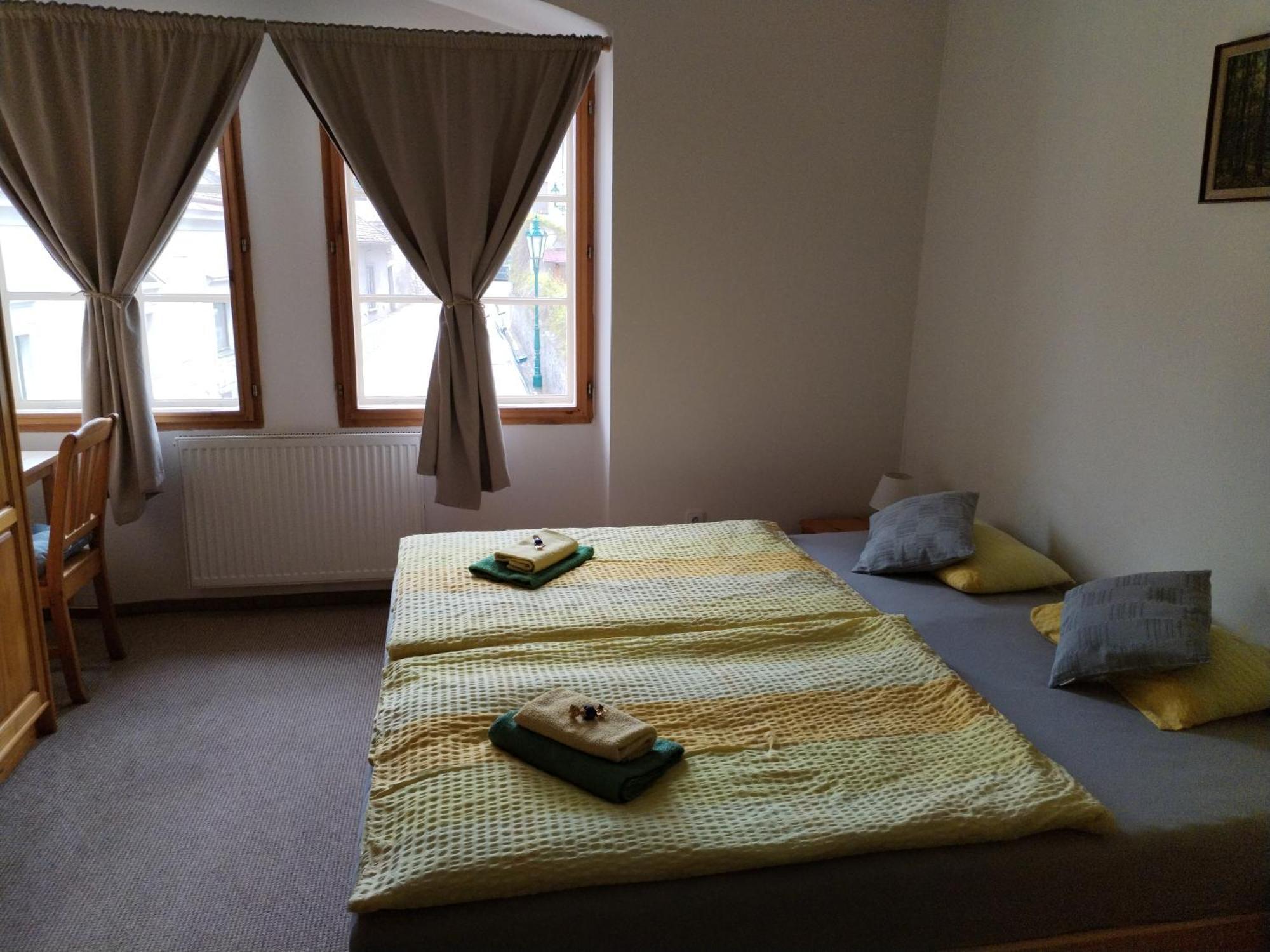 Hotel U Zvonu Kutná Hora Zewnętrze zdjęcie